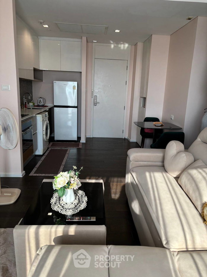 picture 2-BR Condo The Saint Residences | High-Floor | 100m To MRT Phahon Yothin (ID 3119366) - 2/15