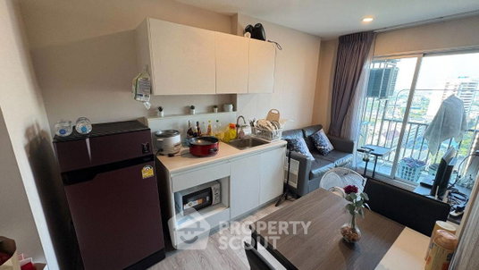 High-Floor 1-BR 26 Sqm At Chewathai Phetkasem 27, MRT Bang Wa (400m) (ID 2626450)