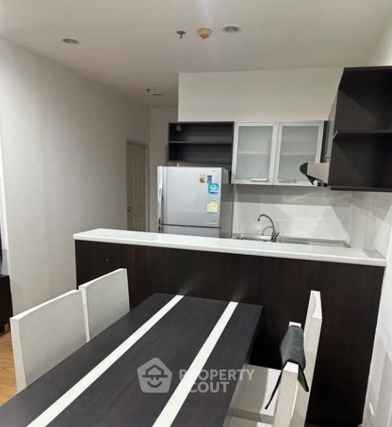 picture 2-BR Condo In The Complete Rajprarop, ARL Ratchaprarop (ID 2493087) - 6/6