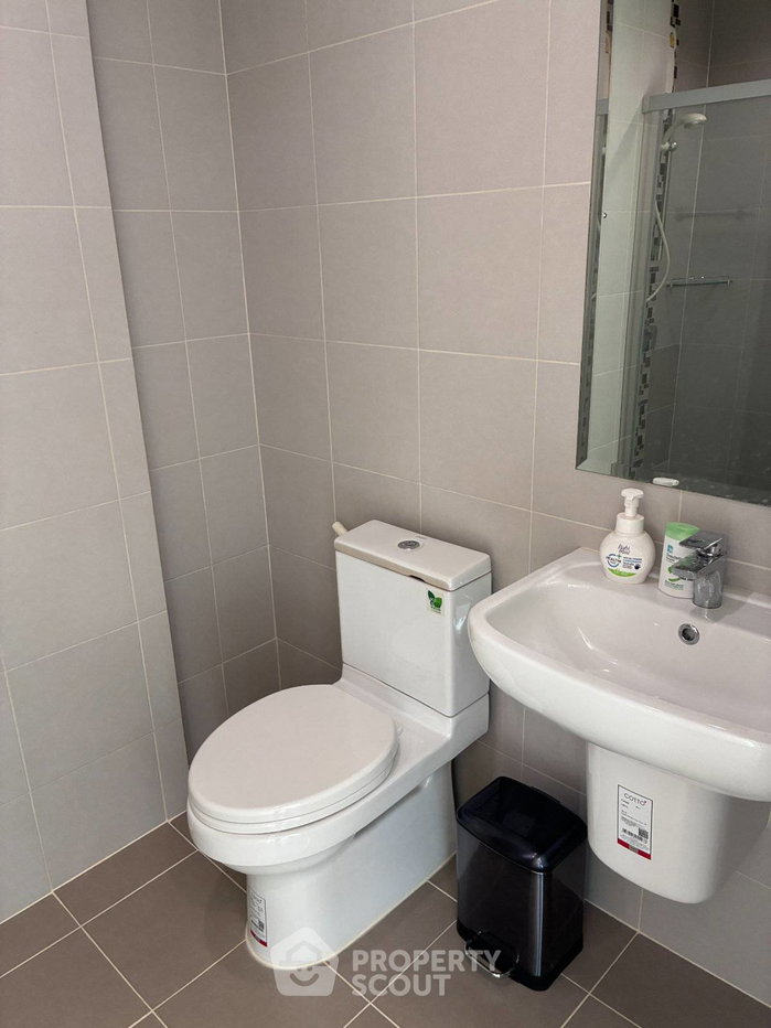 picture High-Floor 2-BR 65 Sqm Supalai Veranda Rama 9 Condo (ID 2792577) - 8/22