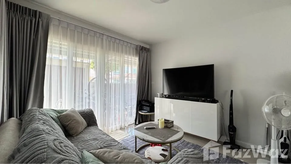 รูป บ้านเดี่ยว 3 ห้องนอน ในพื้นที่สีเขียว และใกล้กับโรบินสันถลาง 6618469 - รูปที่ 1/5