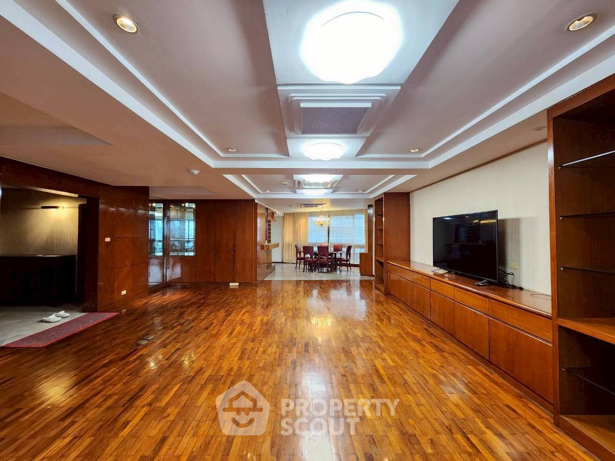 รูป คอนโด 3 ห้องนอน ขาย พร้อมเลี้ยงสัตว์ได้ President Park Condominium ใกล้ MRT Queen Sirikit (ID 892504) - รูปที่ 2/15