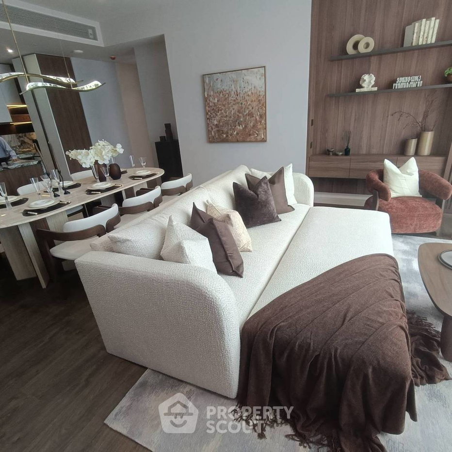 รูป 2 ห้องนอน 96 ตร.ม. ชั้น 11 คอนโด ROMM CONVENT ใกล้ BTS ศาลาแดง 400 ม. (ID 3124797) - รูปที่ 2/15