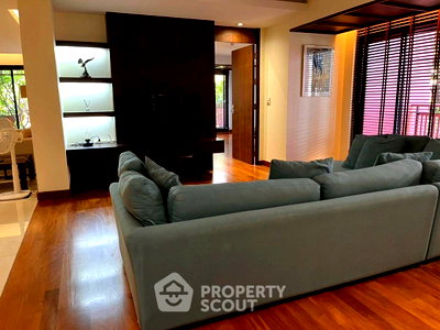 Condos for rent : 2-BR Condo at Supreme Residence Condominium in Chong Nonsi (ID 3115845)