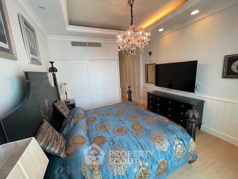 picture Well-Priced 3-BR 177 Sqm Condo At Royce Private Residences, MRT Sukhumvit (ID 3119095) - 15/23