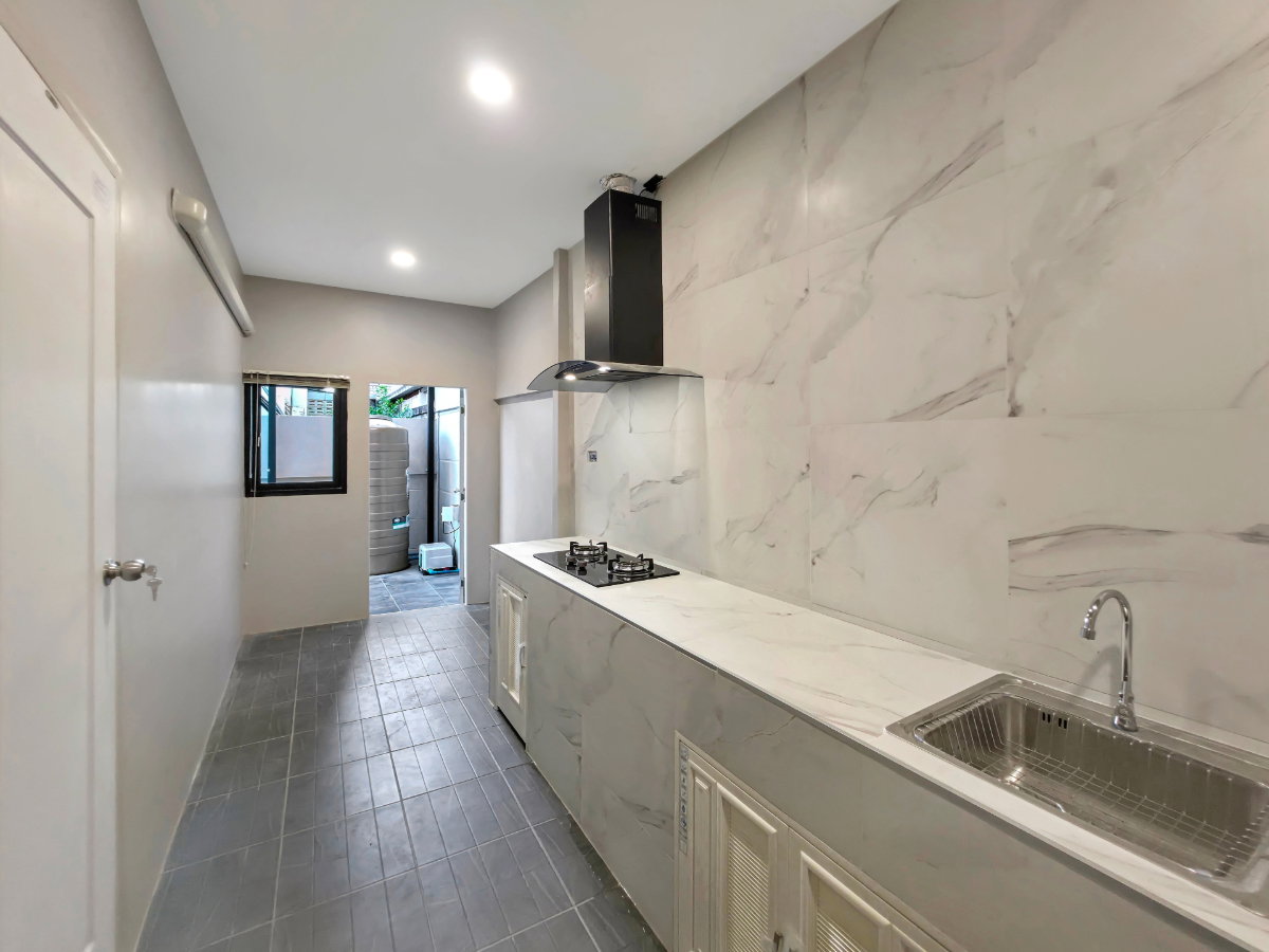 รูป ขายบ้านแฝดรีโนเวทใหม่ ใกล้โรงพยาบาลขอนแก่น ศรีจันทร์ 39 - รูปที่ 10/14