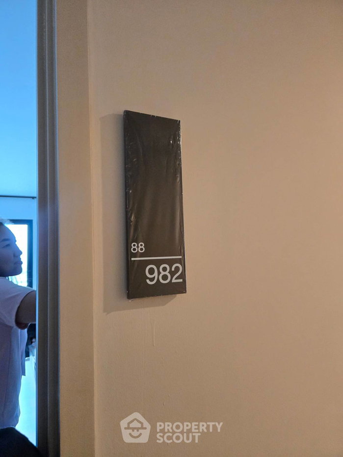 picture High-Floor 1-BR 30 Sqm Condo at NUE Mega Plus Bangna (ID 3125226) - 5/9