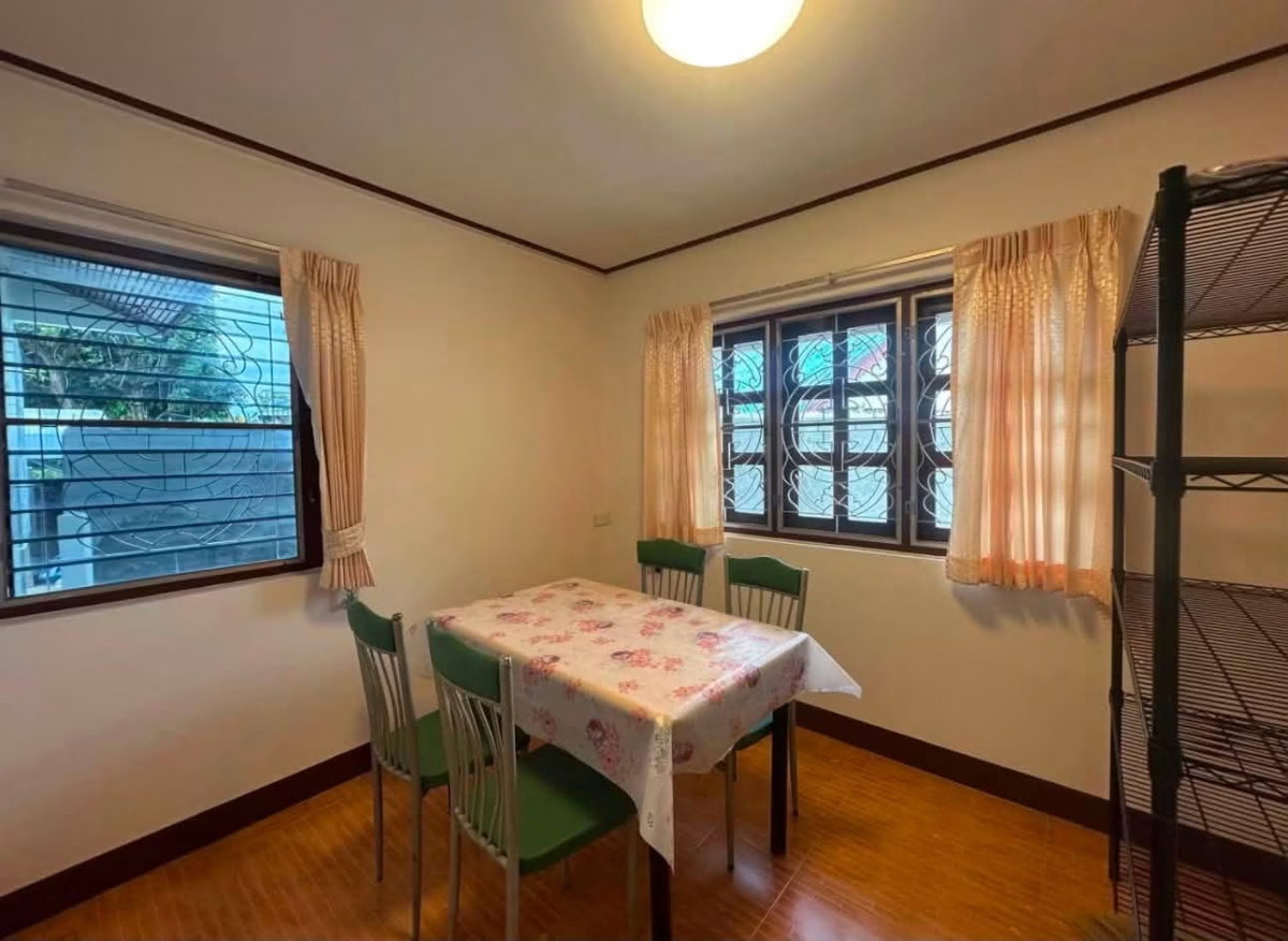 รูป 🏡 ให้เช่าบ้านเดี่ยว 1 ชั้น รีโนเวทใหม่ พร้อมเฟอร์นิเจอร์ เดินทางสะดวกทำเลดีมาก ใกล้ 89 พลาซ่า , โรงเรียนนานาชาติ , 7-11 , Lotus's และ อื่นๆอีกมากมาย - รูปที่ 9/12