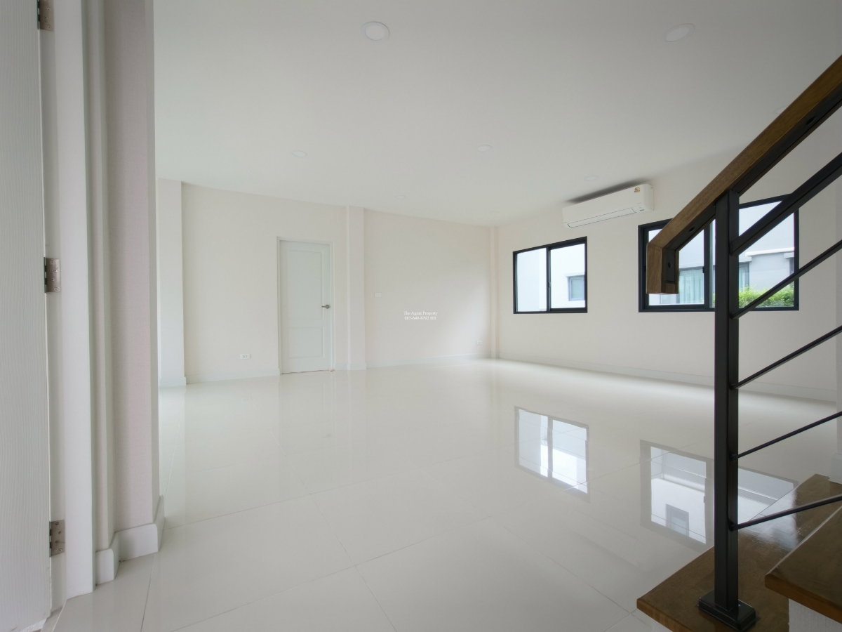 รูป ขายบ้านเดี่ยว เซนโทร ทวีวัฒนา เนื้อที่ 102.8 ตร.ว. พื้นที่ใช้สอย 320 ตร.ม. 4 นอน 5 น้ำ จอดรถ 4 คัน หลังใหญ่ ใกล้บรมราชชนนี เพชรเกษม กาญจนาภิเษก - รูปที่ 12/88