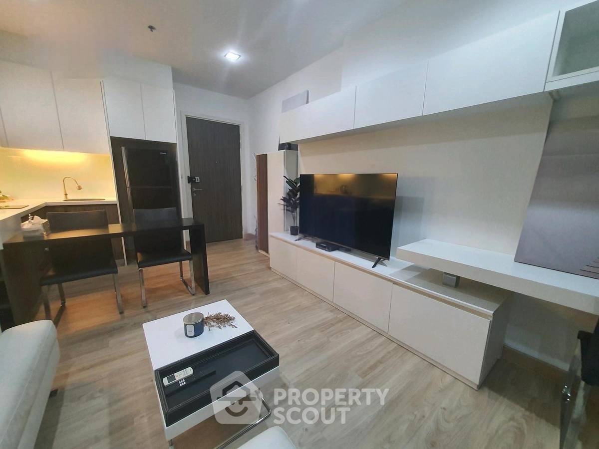 รูป คอนโด 1 ห้องนอน 37 ตร.ม. ใกล้ BTS กรุงธนบุรี (400 ม.) Urbano Absolute (ID 3005730) - รูปที่ 7/9
