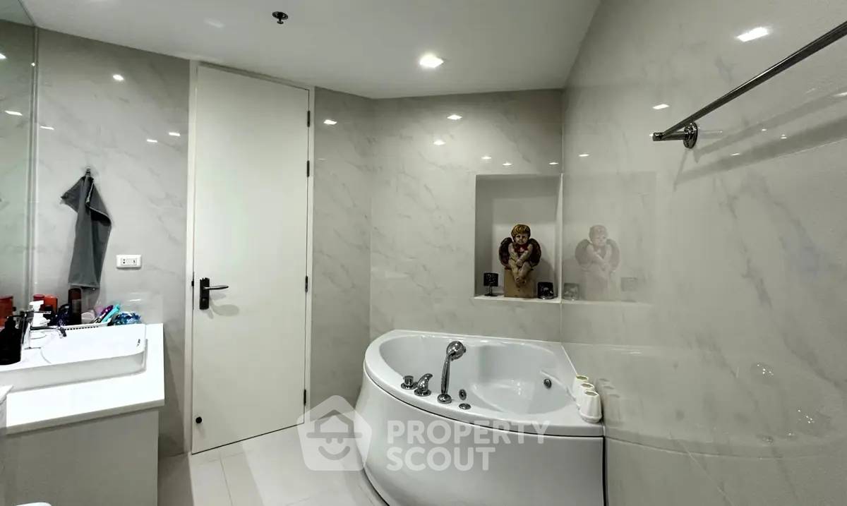 รูป คอนโดขาย 2 ห้องนอน ชั้น 20 ขนาด 161 ตร.ม. My Resort @ River ใกล้ MRT บางพลัด 300 ม. (ID 3119522) - รูปที่ 17/37