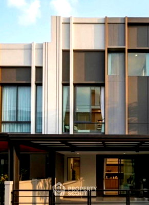 Townhouses for rent Samut Prakarn : 3-BR Townhouse For Rent At Pleno Sukhumvit - Bangna 4, 168 Sqm (ID 3110254)