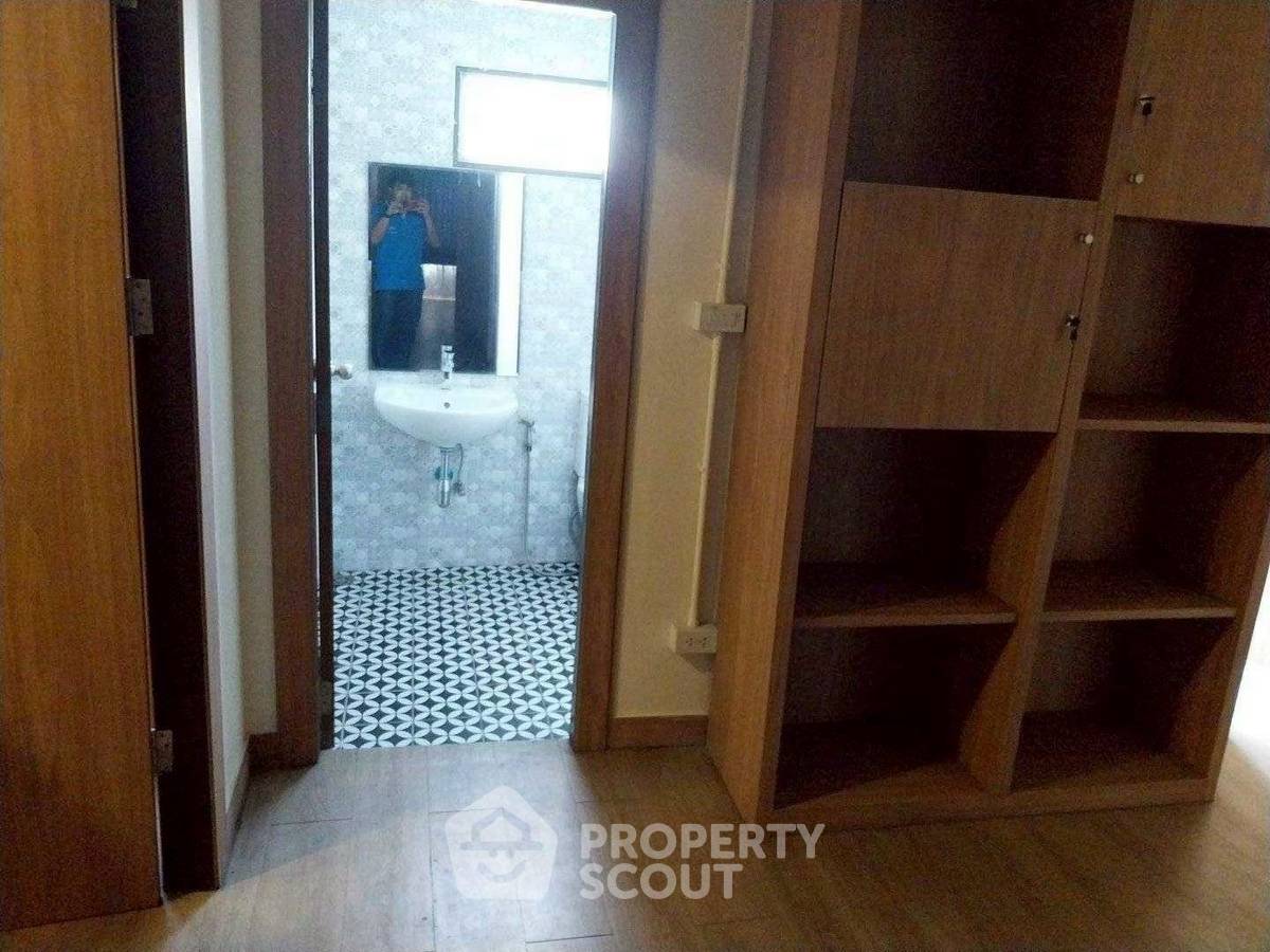 รูป บ้านเดี่ยว 4 ห้องนอน ขาย ใกล้แถบบางชัน เขตคลองสามวา (300 ตร.ม.) (ID 3119334) - รูปที่ 6/23