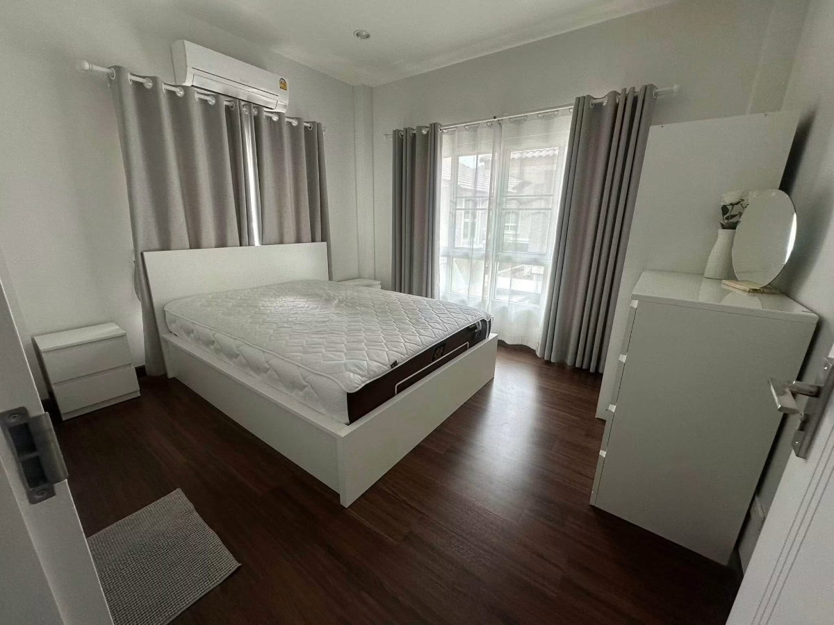 รูป 🏡 ขาย บ้านเดี่ยว 2 ชั้น พร้อมเฟอร์นิเจอร์ครบชุด ตกแต่งอย่างดี ทำเลดีมาก เดินทางสะดวก ใกล้ 7-11 ปั้มน้ำมัน และอื่นๆอีกมากมาย - รูปที่ 10/14