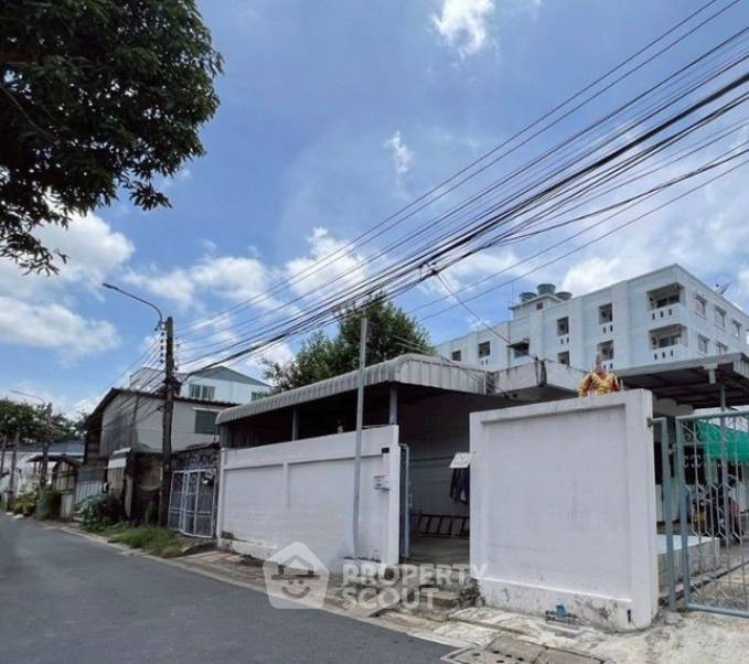 picture Land For Sale In Khlong Chan, Bang Kapi Bangkok (ID 3125106) - 1/5