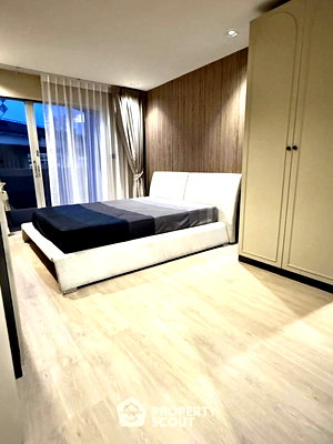 Condos for sale : 2-BR Condo at Wittayu Complex near BTS Phloen Chit (ID 2386066)