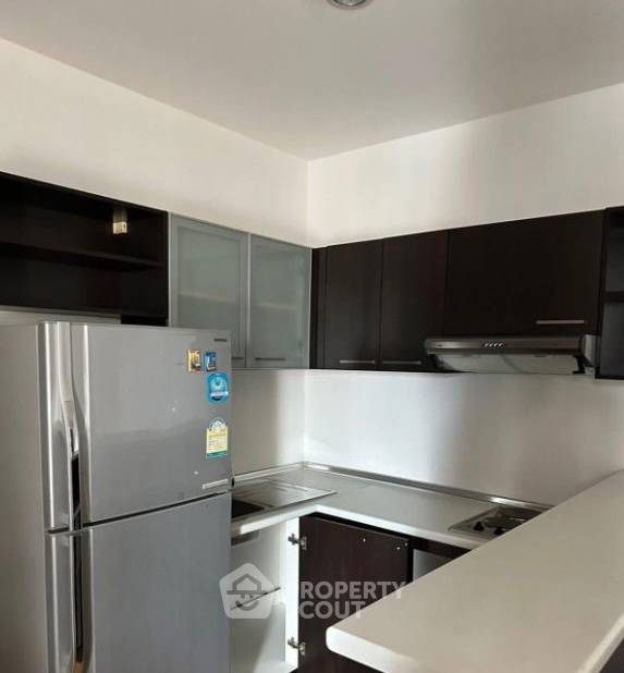 picture 2-BR Condo In The Complete Rajprarop, ARL Ratchaprarop (ID 2493087) - 2/6