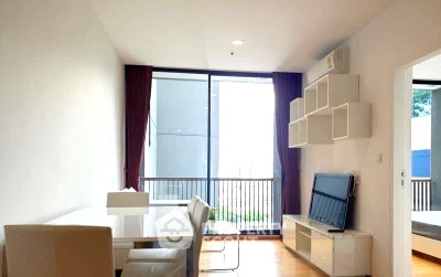 Condos for sale : High-Floor 1-BR Condo At Noble Revo Silom, 200m to BTS Surasak (ID 514889)