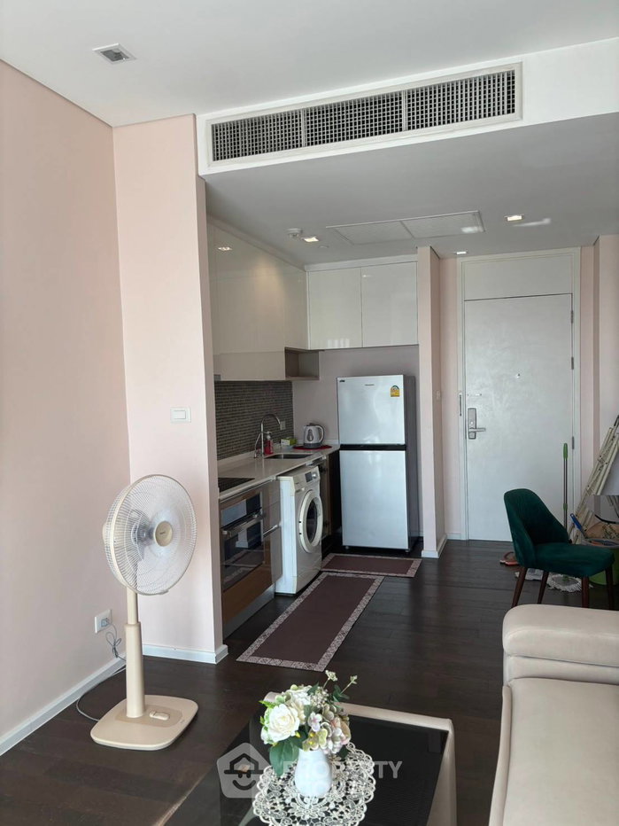 picture 2-BR Condo The Saint Residences | High-Floor | 100m To MRT Phahon Yothin (ID 3119366) - 3/15