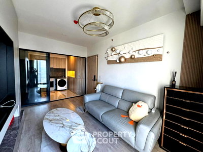 Condos for rent : 2-BR Condo at The Tree Pattanakarn-Ekkamai near ARL Ramkhamhaeng (ID 3124695)