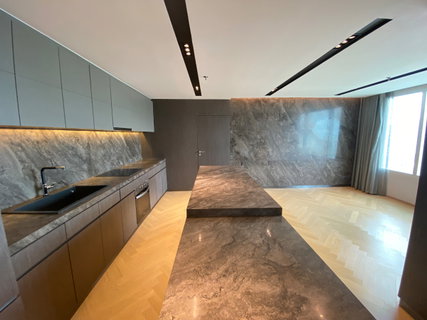 Prime Thonglor Lifestyle: Spacious Residence at Eight Thonglor – 25MB