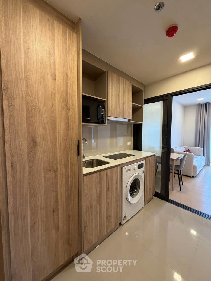 picture Well-Priced 1-BR Condo at The Base Urban Rama 9, MRT Phra Ram 9 (ID 3114709) - 3/8