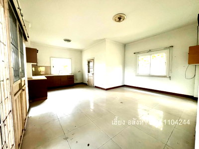 บ้านเดี่ยว เดอะ บริโอ้ มอลล์ : ขายบ้านเดี่ยว ม.จิตรธารา ทวีวัฒนา 85.7 ตร.ว. เพียง 4.2 ลบ. (ขายตามสภาพ ต้องปรับปรุง)