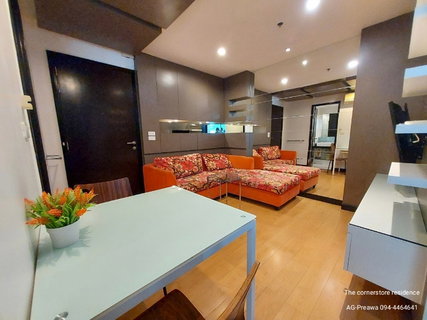 Selling Diamond Ratchada Condo, 35 sq m, price 2,790,000 baht. Beautiful corner unit.