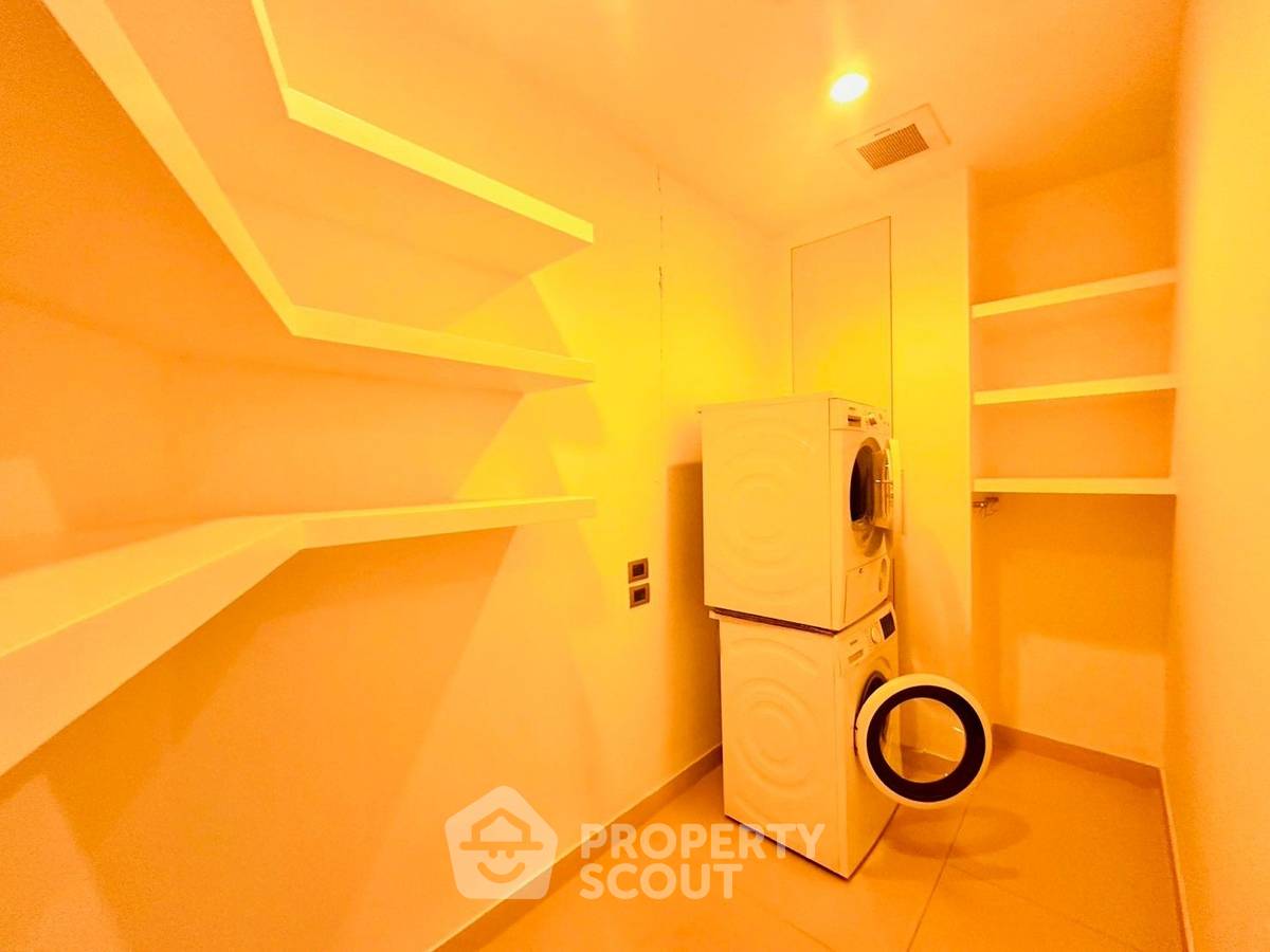 รูป คอนโด 3 ห้องนอน 222 ตร.ม. ชั้น 38 โครงการ The Residences At Mandarin Oriental ใกล้ BTS สะพานตากสิน (ID 3062977) - รูปที่ 18/19