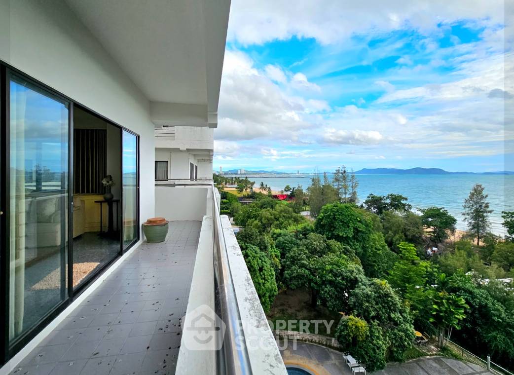 picture 3-BR Condo At Beach Villa Viphavadee, 179 Sqm In Sattahip (ID 3118395) - 34/40