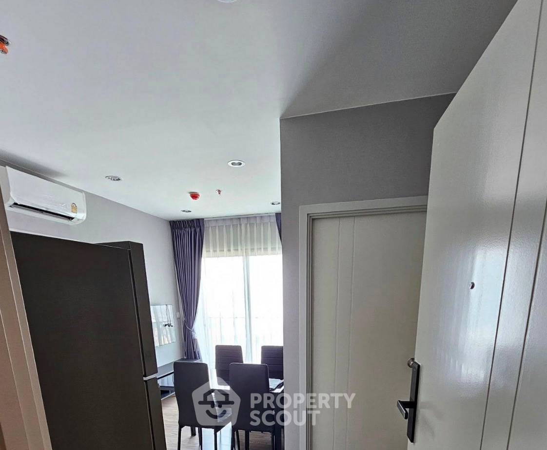picture High-Floor 2-BR, 42 Sqm Condo At The Tree Hua Mak, Ramkhamhaeng (ID 3119188) - 2/7