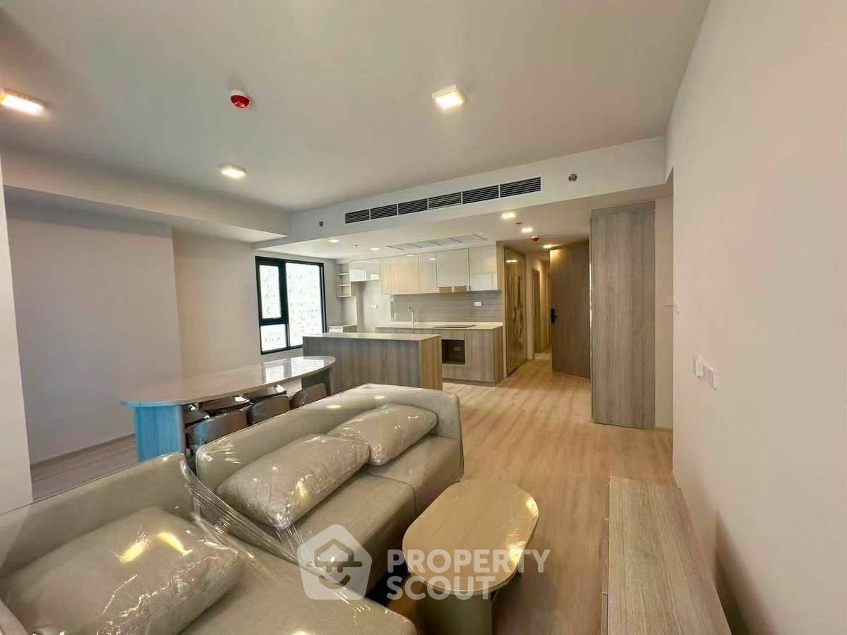 picture 4-BR Condo For Sale, COBE Ratchada-Rama 9, MRT Huai Khwang (ID 3121949) - 3/9