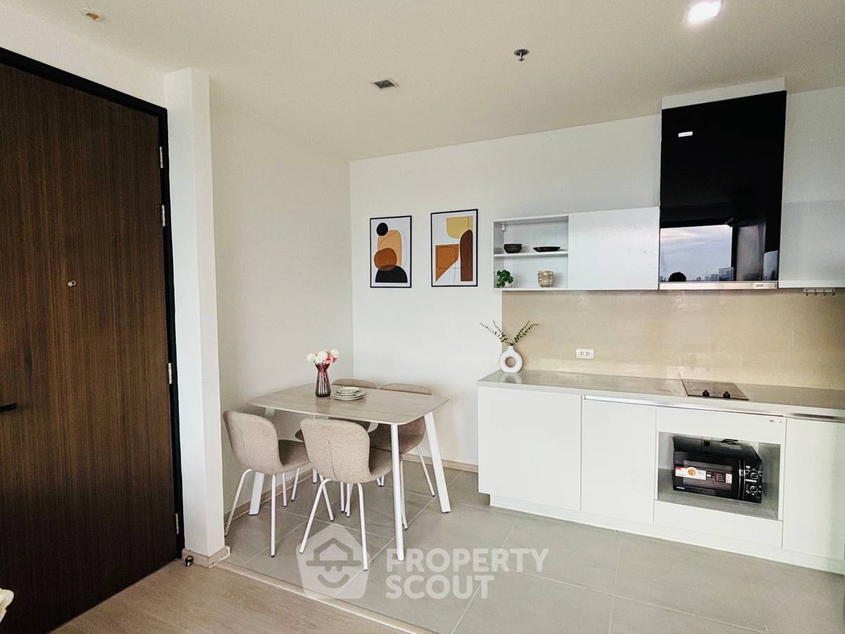 picture 2-BR 53 Sqm, High-Floor at Rhythm Sukhumvit 44/1, 70m to BTS Phra Khanong (ID 3115712) - 10/16