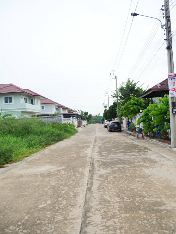 picture Exclusive 2-Storey Family Home for Sale | Baan Kasalong - 10/18