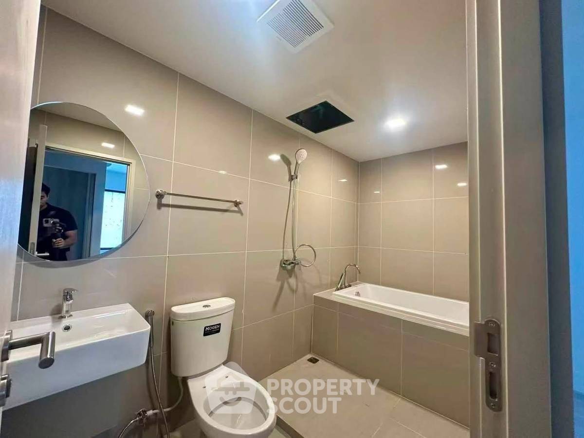 picture 4-BR Condo For Sale, COBE Ratchada-Rama 9, MRT Huai Khwang (ID 3121949) - 6/9