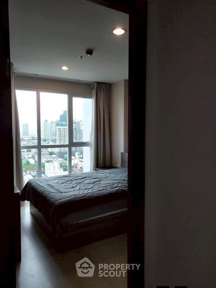 รูป ห้องสวยชั้นสูง 1 ห้องนอน 35 ตร.ม. ในโครงการ Rhythm Sathorn ใกล้ BTS สะพานตากสิน 300 ม. (ID 3044976) - รูปที่ 2/3