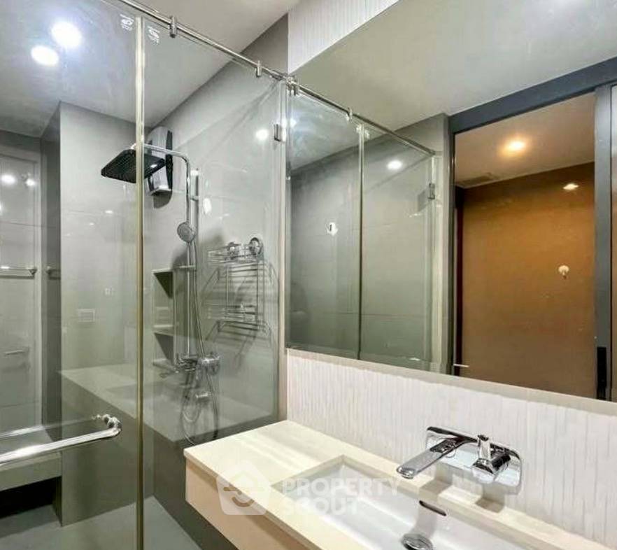 picture 1-BR Condo At Rhythm Sukhumvit 42, 200m to BTS Ekkamai (ID 3120224) - 9/13