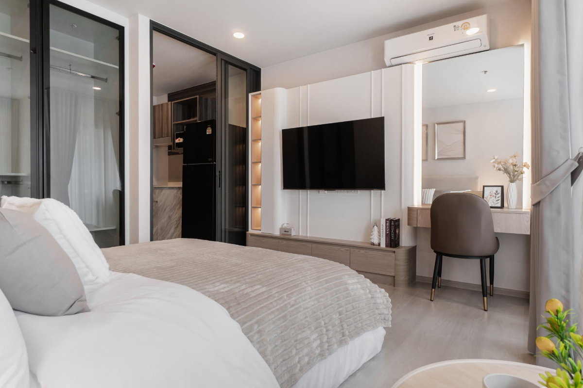 รูป Aspire Onnut Station – คอนโดห้องให้เช่าแต่งเฟอร์ครบพร้อมอยู่ High Floor: ชั้น 30 ไม่มีตึกบัง Studio 1 bathroom ขนาด 27 ตร.ม.Fully Furnished - รูปที่ 2/6
