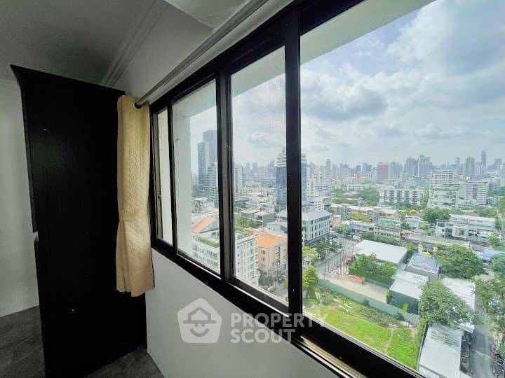 รูป คอนโด 2 ห้องนอน 50 ตร.ม. ชั้น 16 ที่ Thonglor Tower Condominium ใกล้ BTS ทองหล่อ (ID 879776) - รูปที่ 3/17