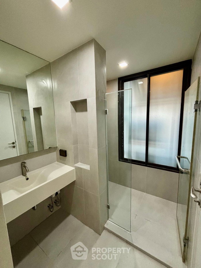 picture 2-BR 53 Sqm, High-Floor at Rhythm Sukhumvit 44/1, 70m to BTS Phra Khanong (ID 3115712) - 13/16
