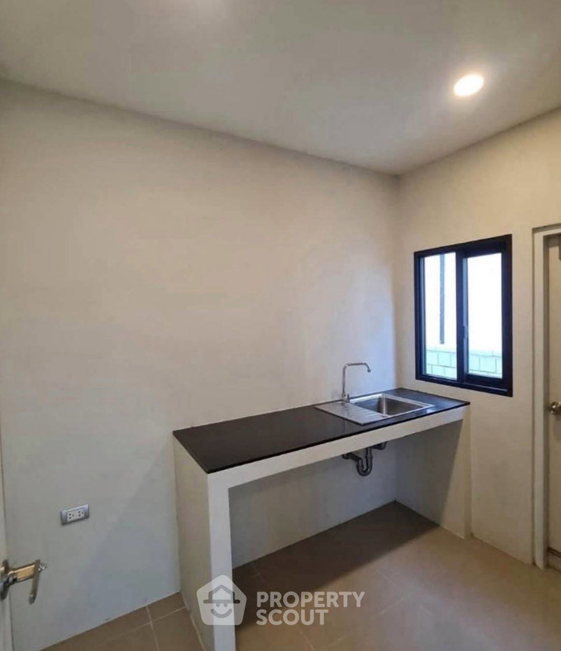 picture 4-Bedroom House For Rent At Centro Bangna Km.7, Bang Kaeo (ID 3114784) - 9/9