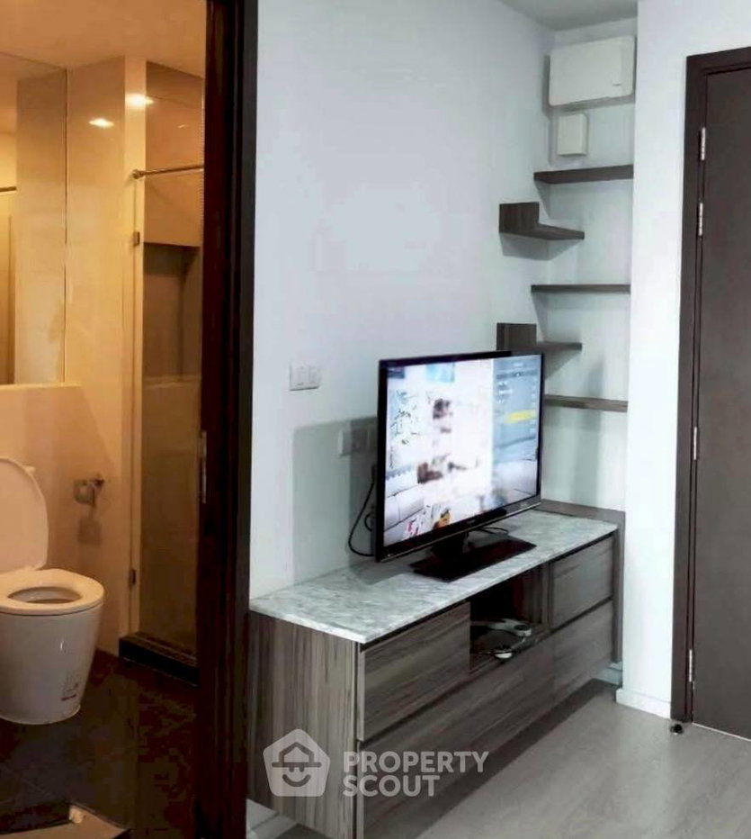 รูป ห้องสวยชั้นสูง 1 ห้องนอน 35 ตร.ม. ในโครงการ Rhythm Sathorn ใกล้ BTS สะพานตากสิน 300 ม. (ID 3044976) - รูปที่ 3/3