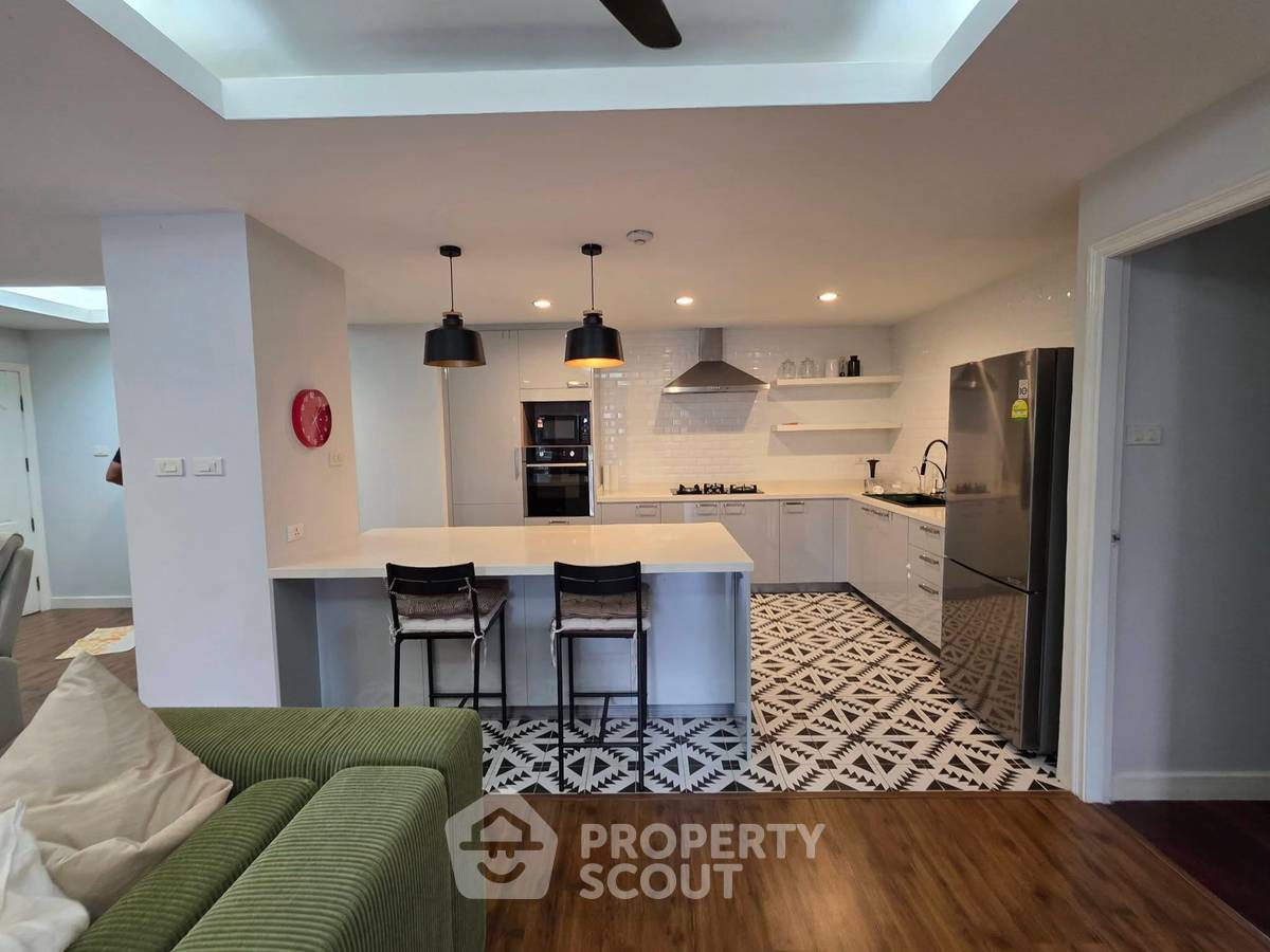 รูป คอนโด 2 ห้องนอน พร้อมเลี้ยงสัตว์ Beverly Hill Mansion Sukhumvit 63 ชั้น 8 ใกล้ BTS เอกมัย (ID 3126530) - รูปที่ 2/17