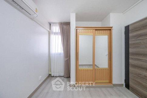 2-BR 54 Sqm Condo For Sale, Victoria Lakeview, Near Nonthaburi (ID 3116302)