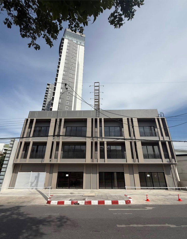 รูป ขาย ทาวน์โฮม 3 ชั้น ใจกลางเมืองหาดใหญ่ เนื้อที่ 26.3 ตร.วา เหมาะทำ home Office, คาเฟ่ ขาย 8.9 ล. - รูปที่ 12/12