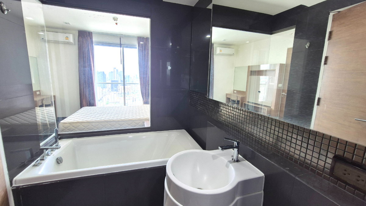picture For Rent Rhythm Sukhumvit 50 | Add line @agentkarn - 10/13