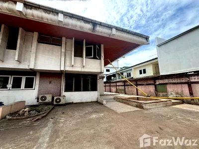 Houses for rent Bangkok : Studio House for rent in Phra Khanong Nuea, Bangkok  6617944