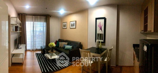 1-BR Condo In Hive Taksin, 100m To BTS Wongwian Yai 📍 (ID 3116092)