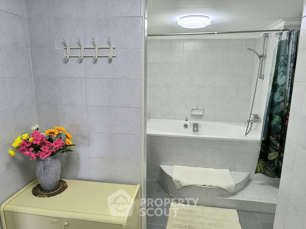 รูป คอนโด 2 ห้องนอน ขาย 190 ตร.ม. โซมพอง คอนโดเทล ใกล้นาจอมเทียน (ID 3121167) - รูปที่ 14/14