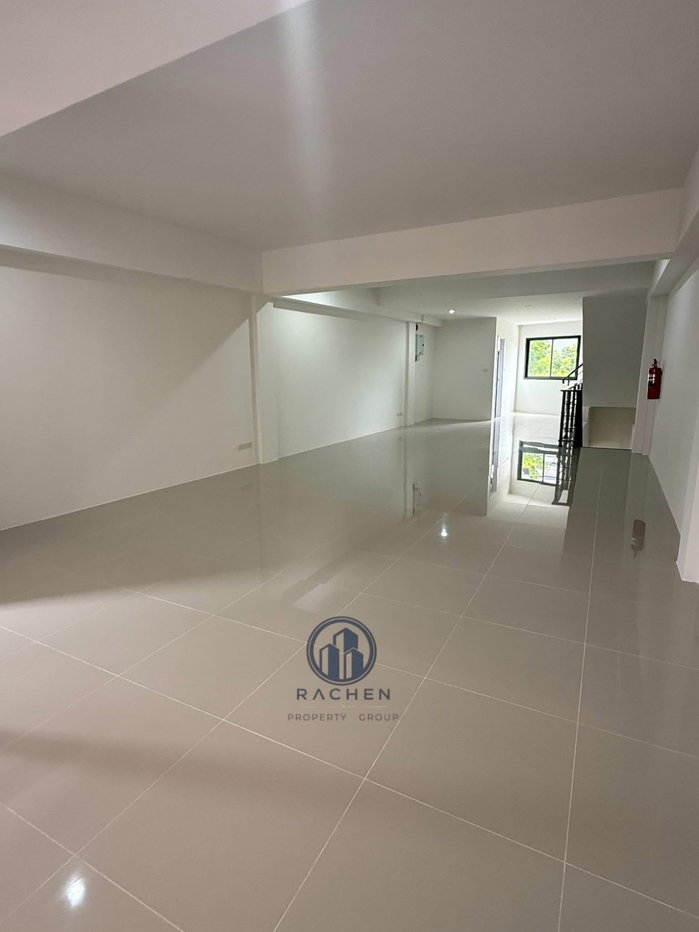 รูป ขาย ทาวน์โฮม 3 ชั้น ใจกลางเมืองหาดใหญ่ เนื้อที่ 26.3 ตร.วา เหมาะทำ home Office, คาเฟ่ ขาย 8.9 ล. - รูปที่ 10/12